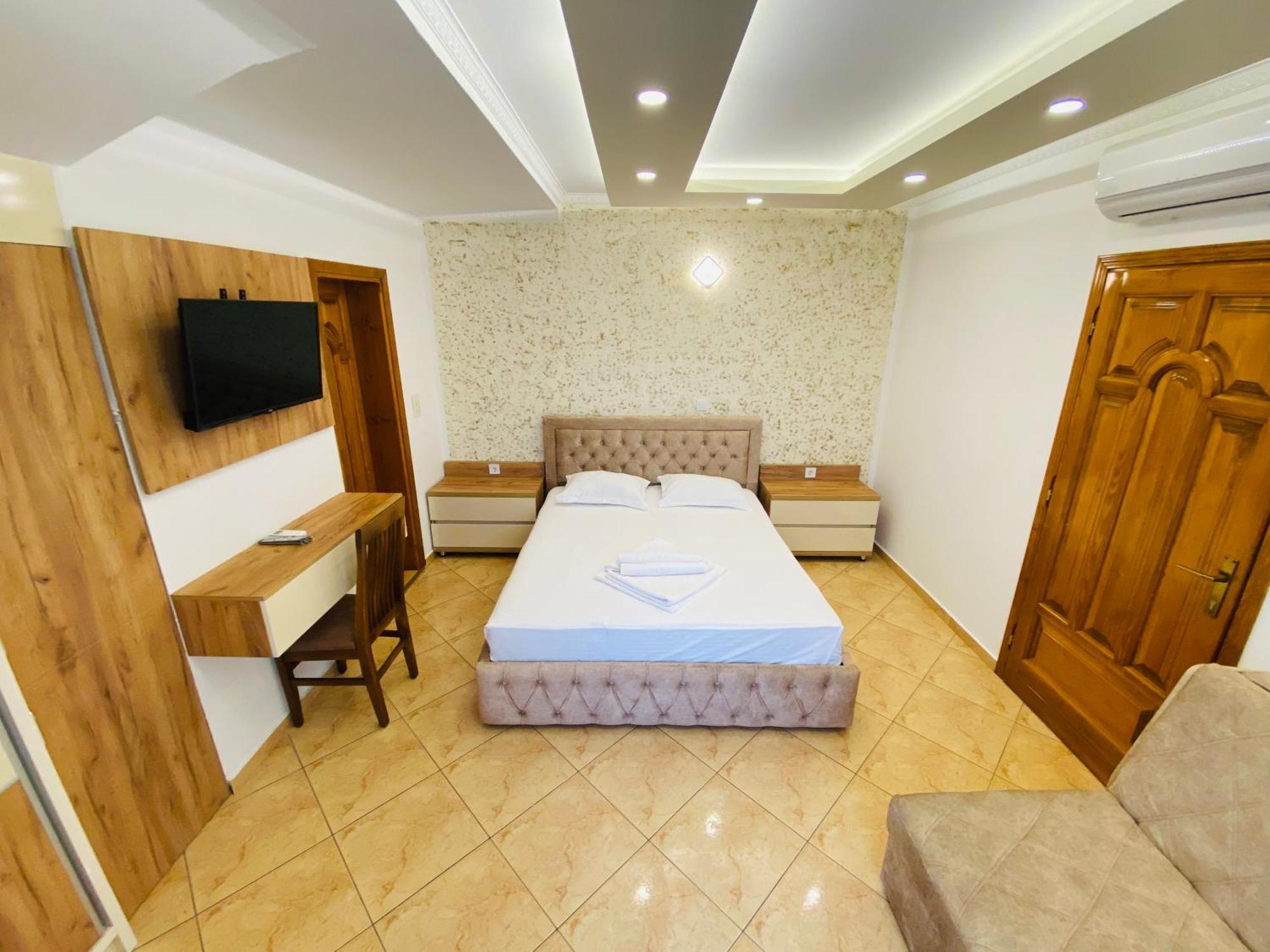 Apart Hotel Llolla Ulcinj Extérieur photo