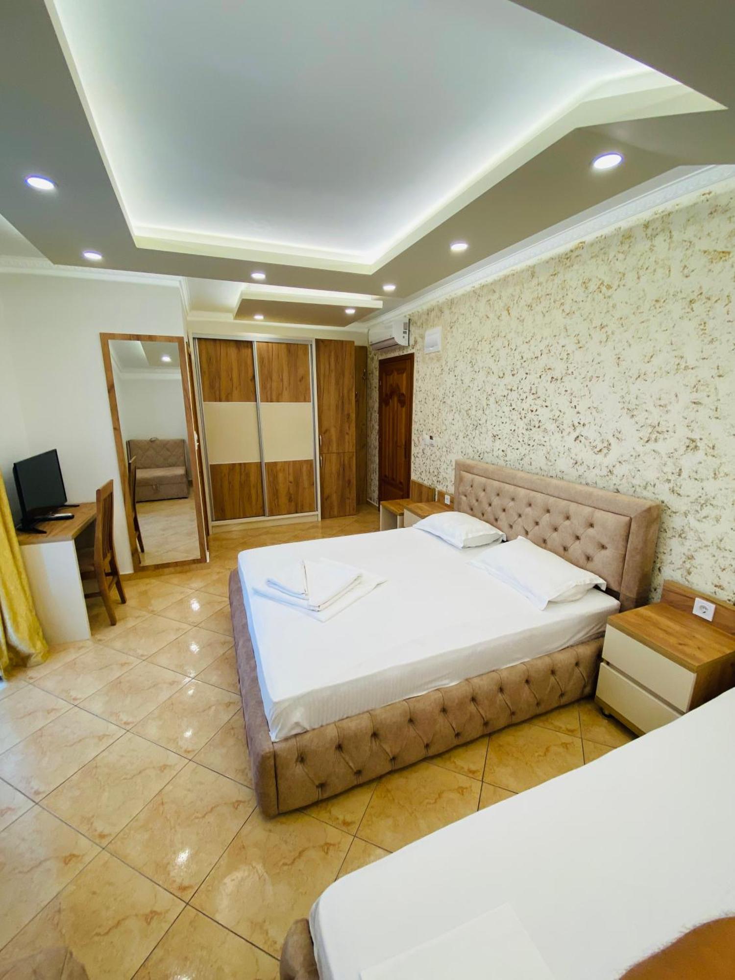 Apart Hotel Llolla Ulcinj Extérieur photo
