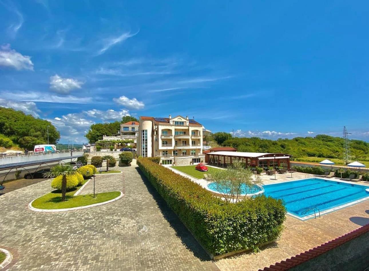 Apart Hotel Llolla Ulcinj Extérieur photo