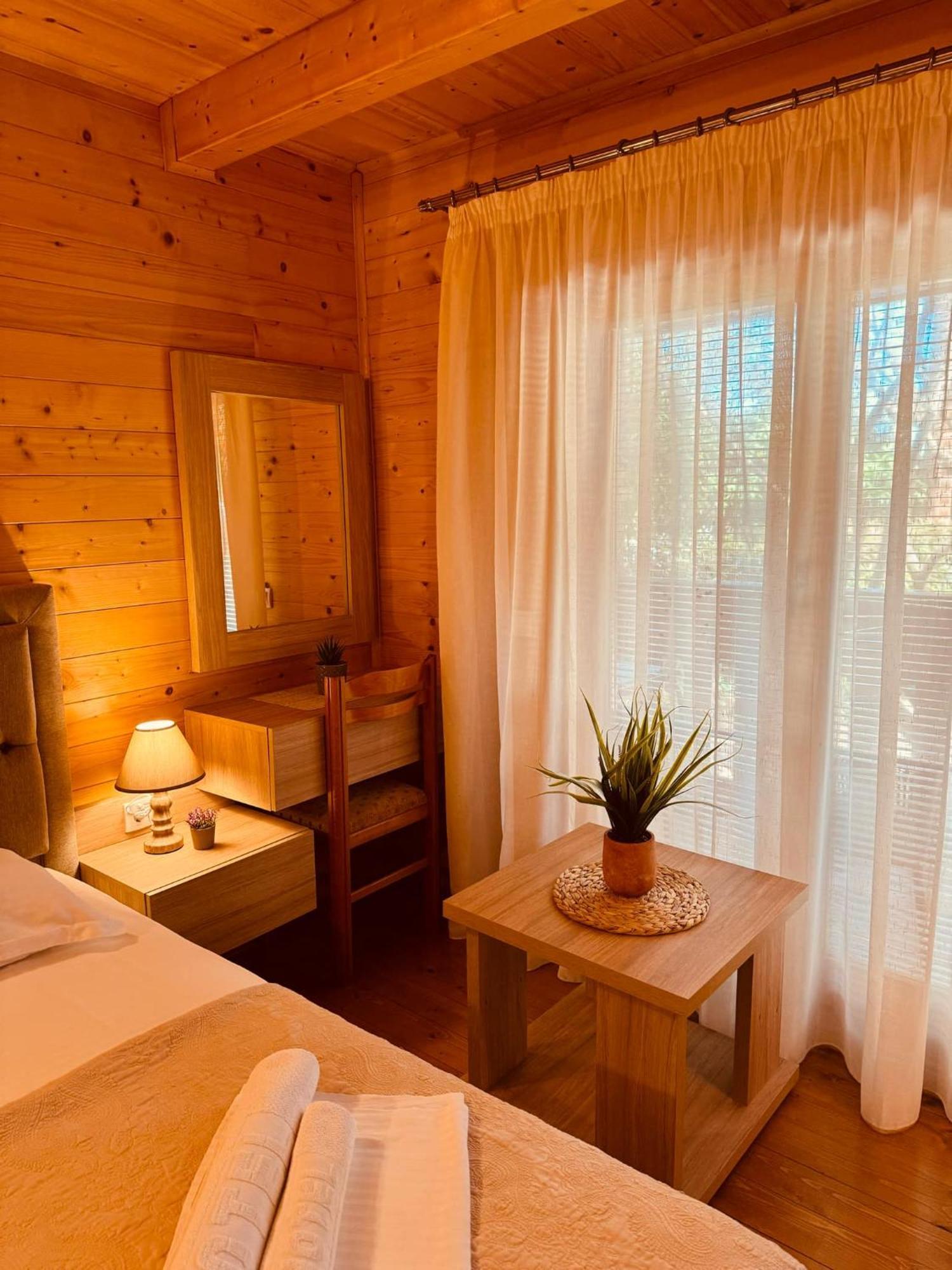 Apart Hotel Llolla Ulcinj Extérieur photo