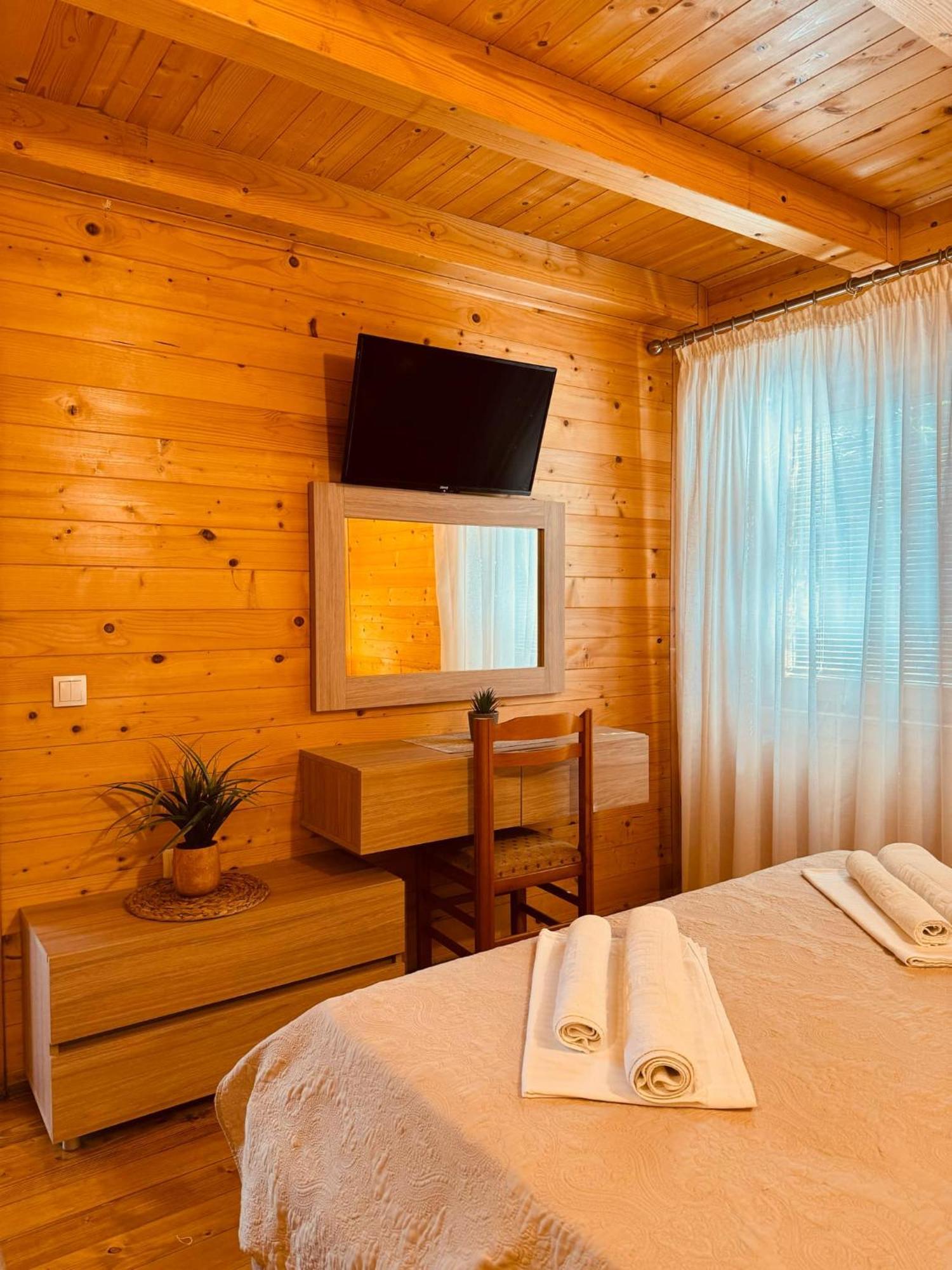 Apart Hotel Llolla Ulcinj Extérieur photo