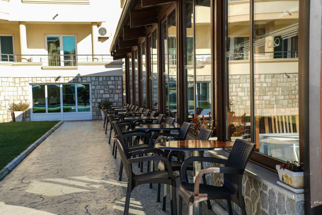 Apart Hotel Llolla Ulcinj Extérieur photo