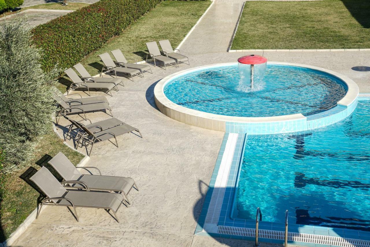 Apart Hotel Llolla Ulcinj Extérieur photo